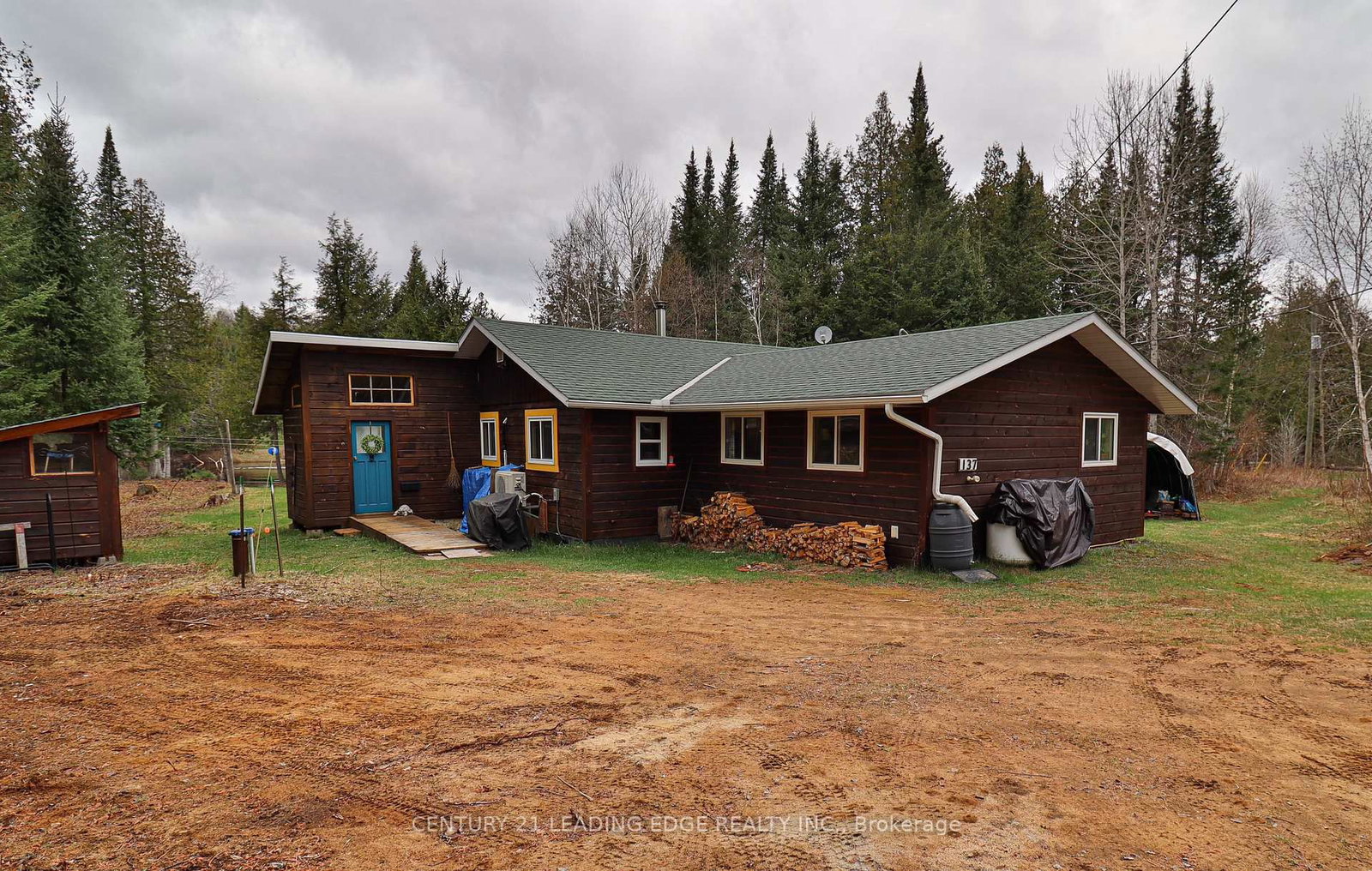 Listing Image 4