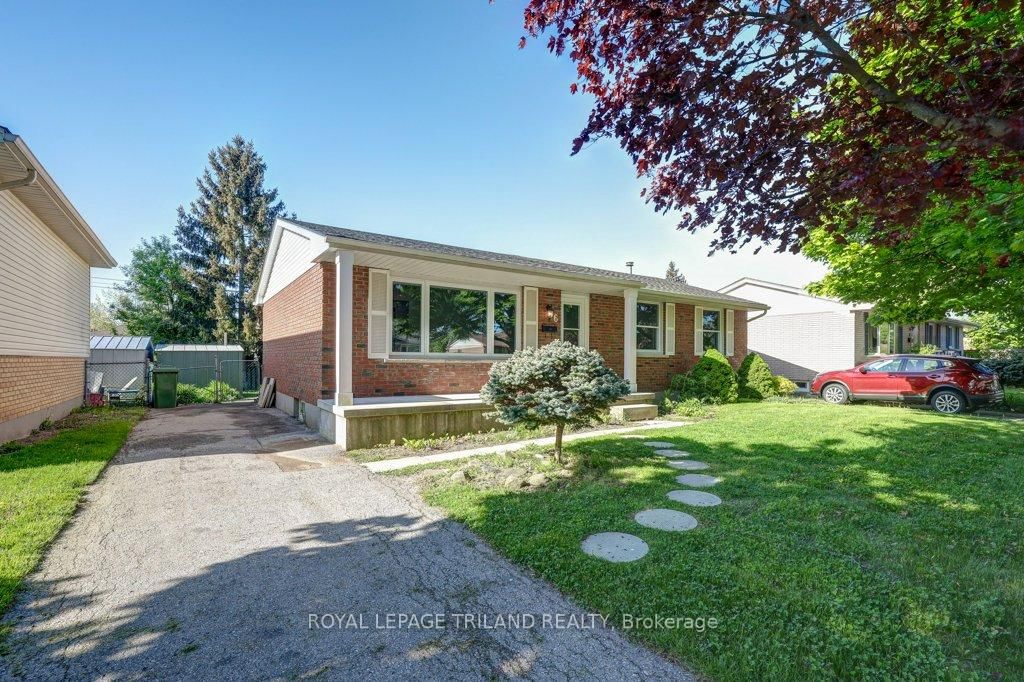 Listing Image 3