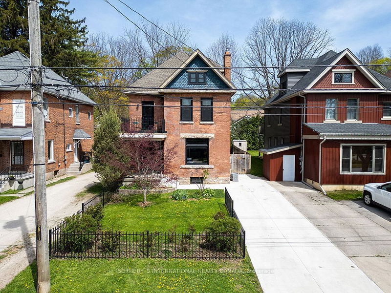 home for sale on 714 4th Avenue E
