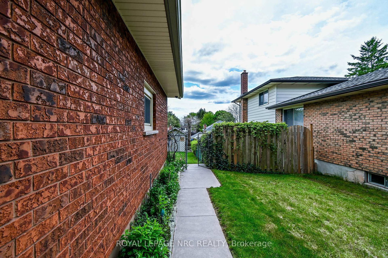 Listing Image 30