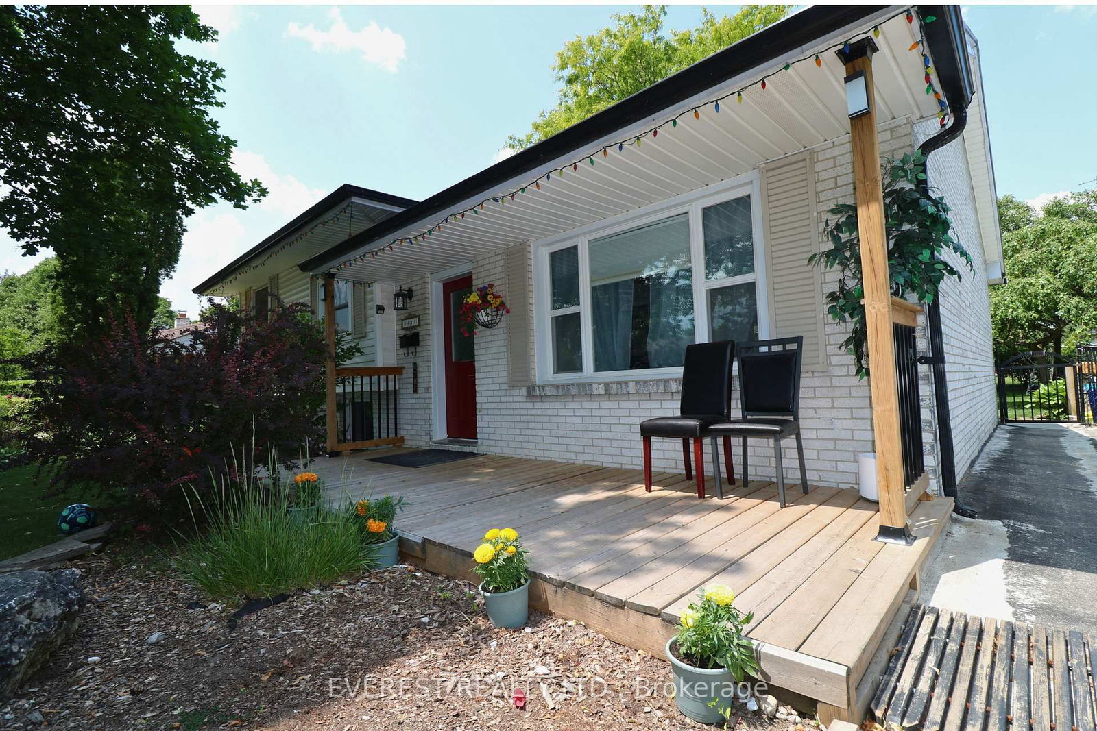 Listing Image 3
