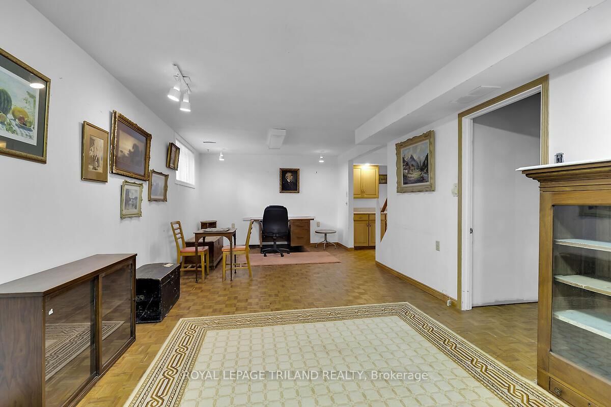 Listing Image 30