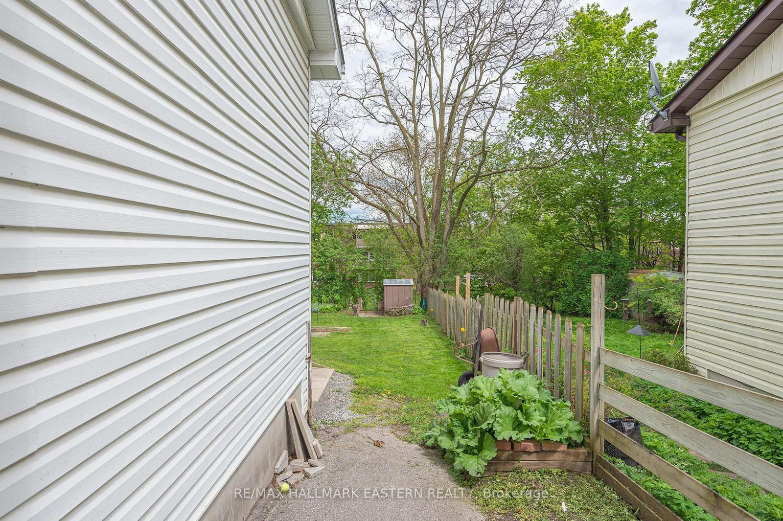 Listing Image 32