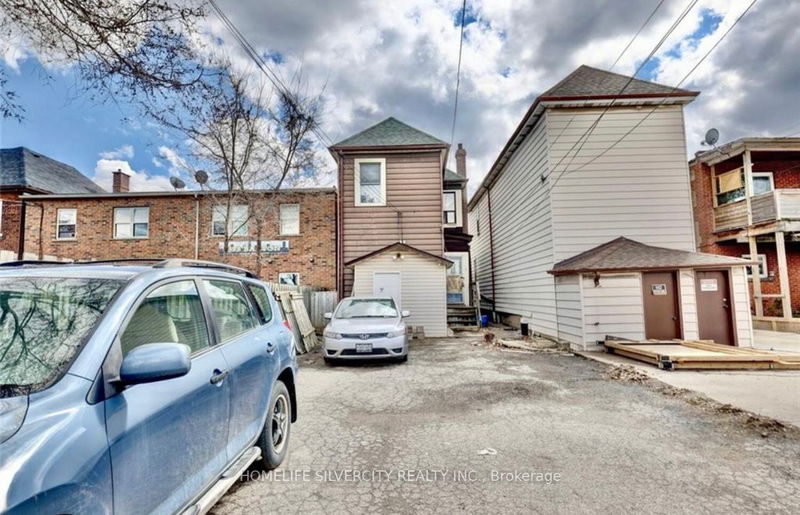 895 Barton St E Hamilton, L8L 3B8 | Image 1