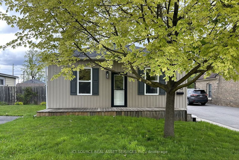 home for lease on 5 Portland Street