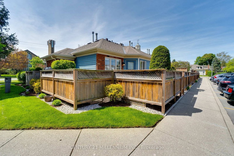 6 - 175 Fiddlers Green Rd, Hamilton, L9G 4X7 | Image 2