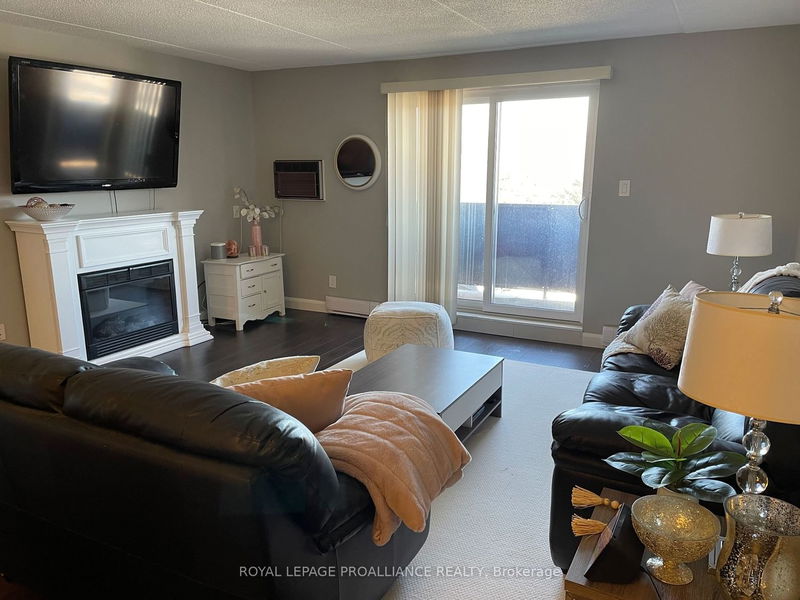 home for sale on 202-795 Sherbrooke Street