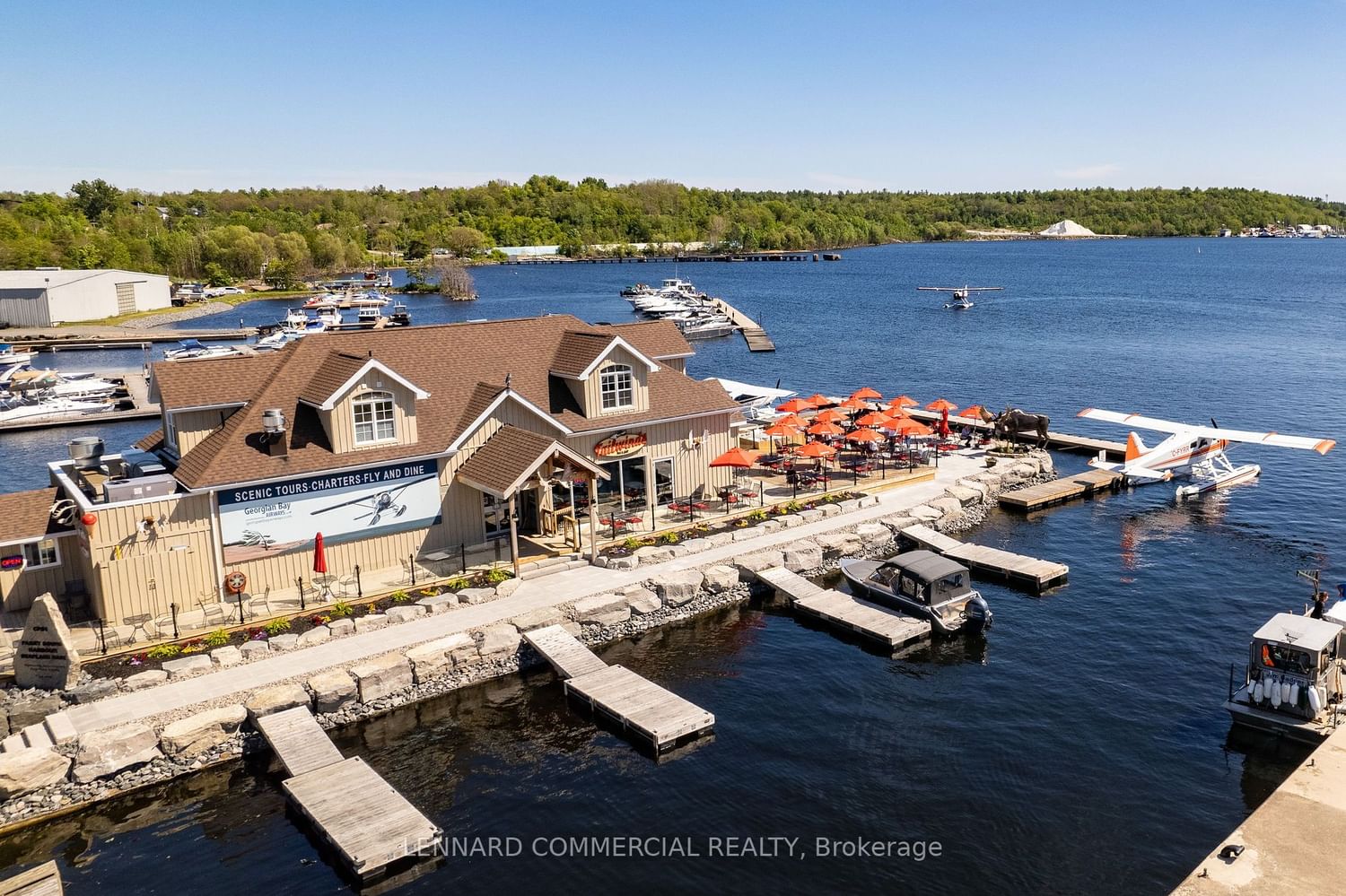 Building at 11A Bay Street, Parry Sound