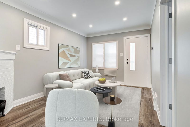 home for sale on 26 Grantham Avenue S