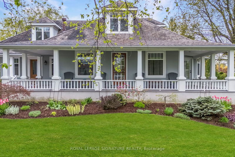 home for sale on 35 Huron Street W
