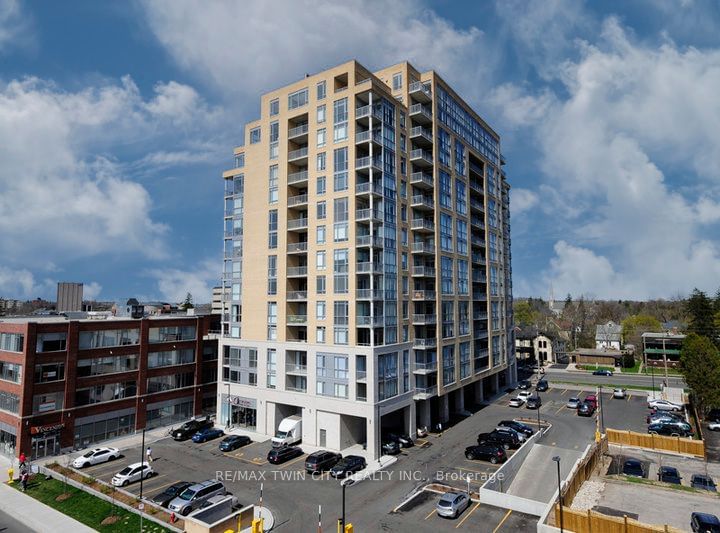 home for sale on 1009-191 King Street S