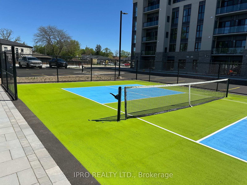 130 - 50 Herrick Ave, St. Catharines, L2P 2S4 | Image 2