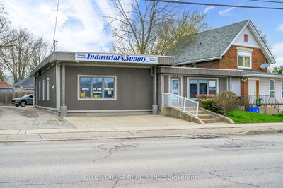 Commercial/Retail sold at 472 Hamilton Road, London, East L, N5Z 1R9 - MLS: X8339690