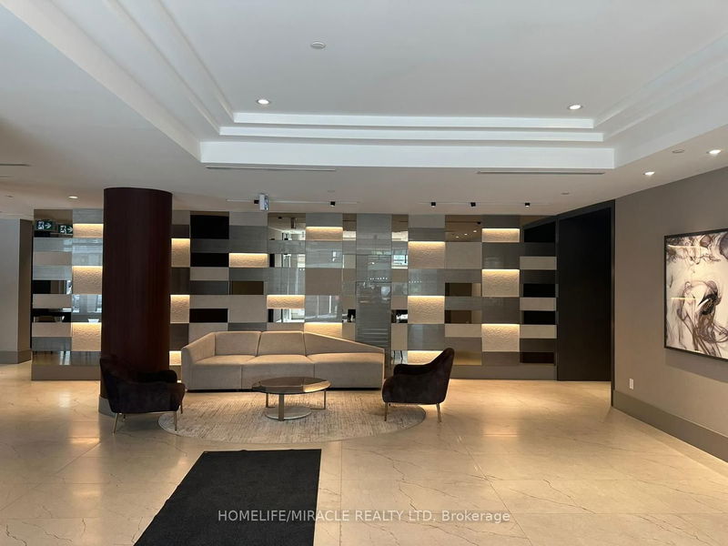 home for lease on 402-55 Duke Street