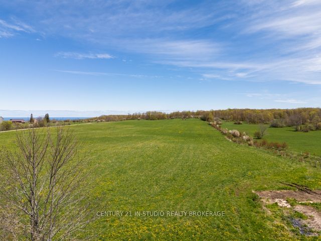 Detached House sold at 102 TOWER Road, Northern Bruce Peninsula, N0H 1W0 - MLS: X8340618