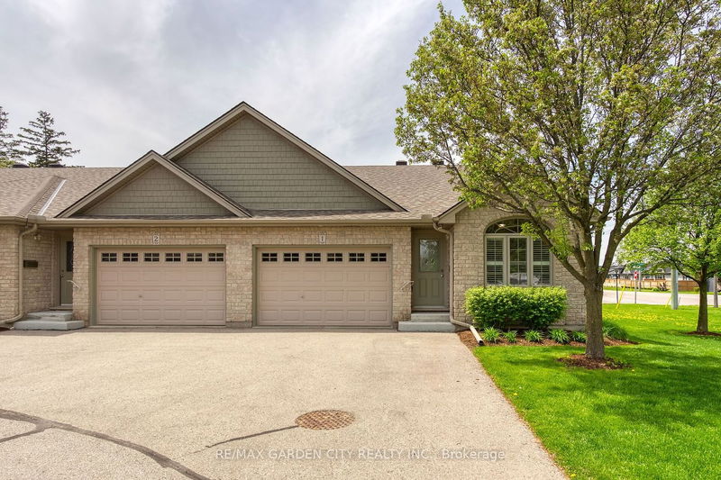 home for sale on 1-510 Queensway  W