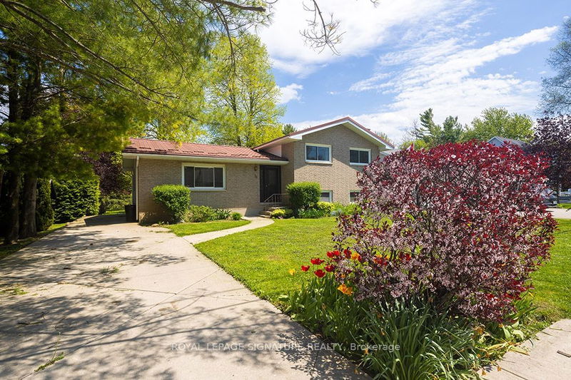 home for sale on 16 Napier Street W