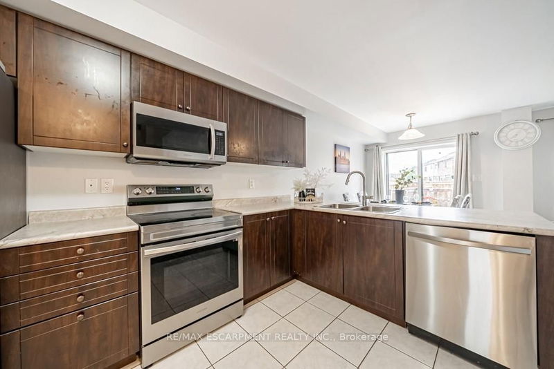 home for lease on 108 Arnold Marshall Boulevard