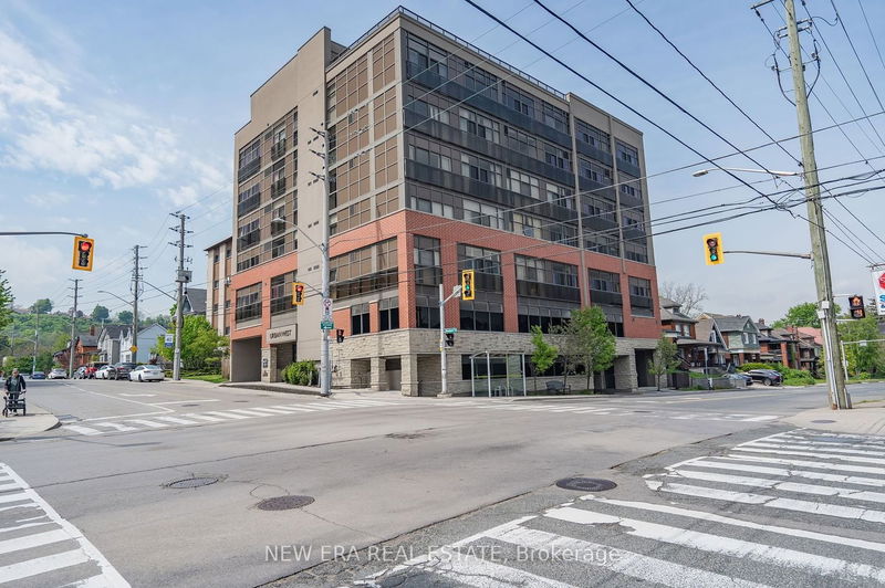 home for sale on 303-427 Aberdeen Avenue