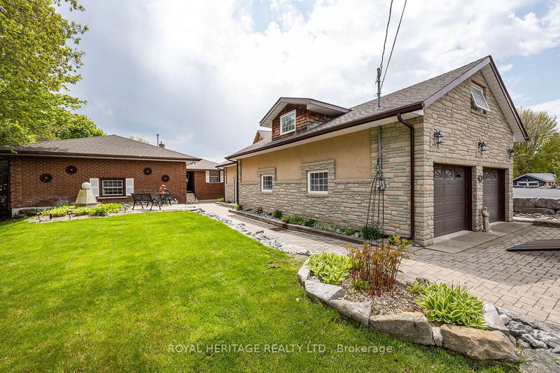 75 Riverside Dr  Kawartha Lakes, K0M 1A0 | Image 1