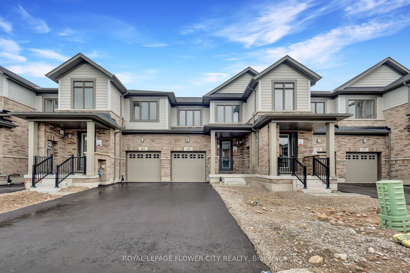 home for sale on 41 Blacklock Street N