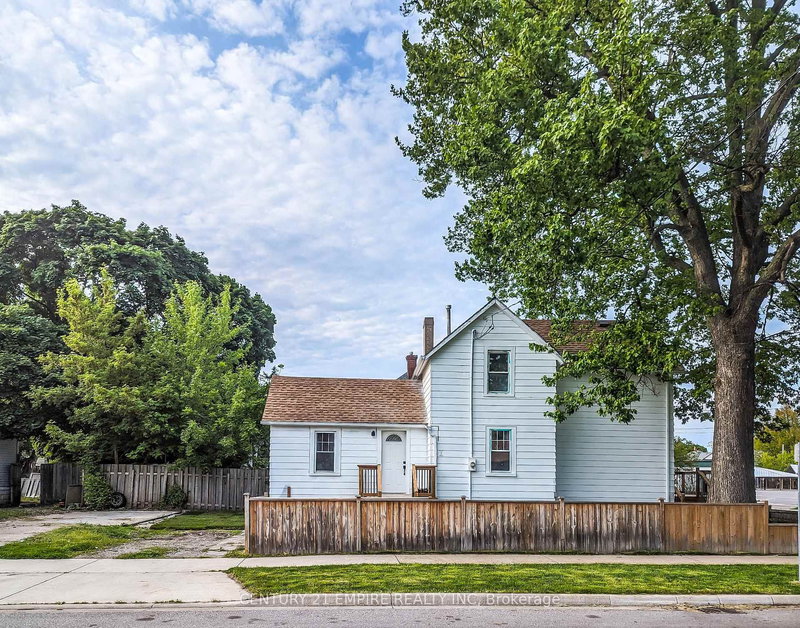 137 Proctor St, Sarnia, N7T 3G1 | Image 2