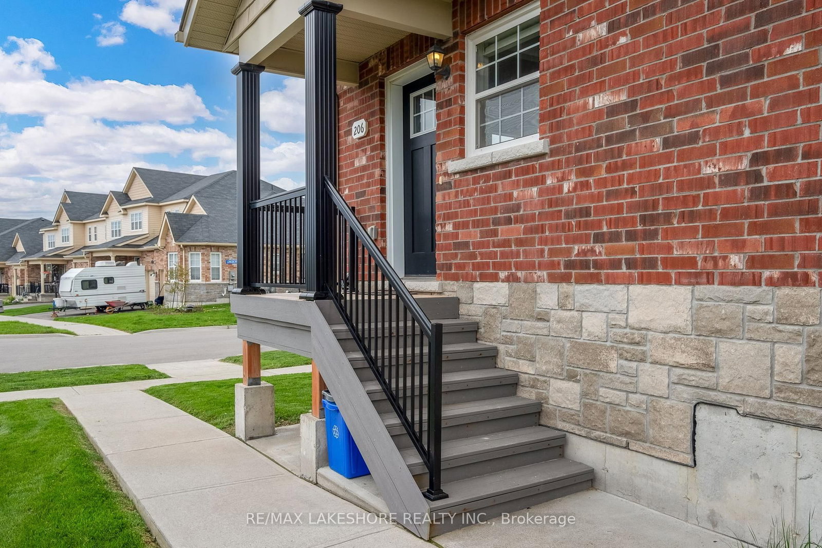 440 Lonsberry Drive, Unit 206 - Photo 3