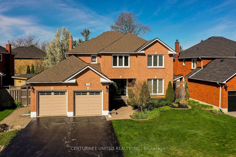 home for sale on 1328 Sandalwood Drive