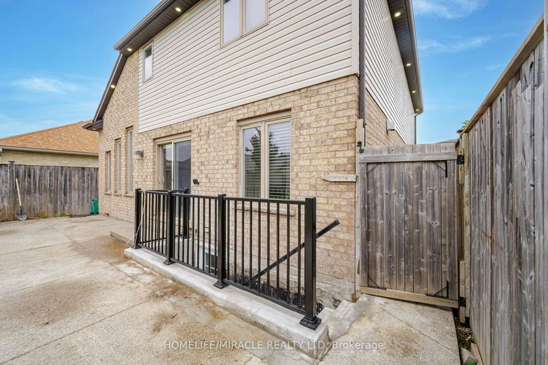 3239 Singleton Ave  London, N6L 0C4 | Image 38