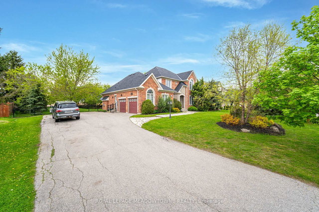 42 Upper Canada Drive