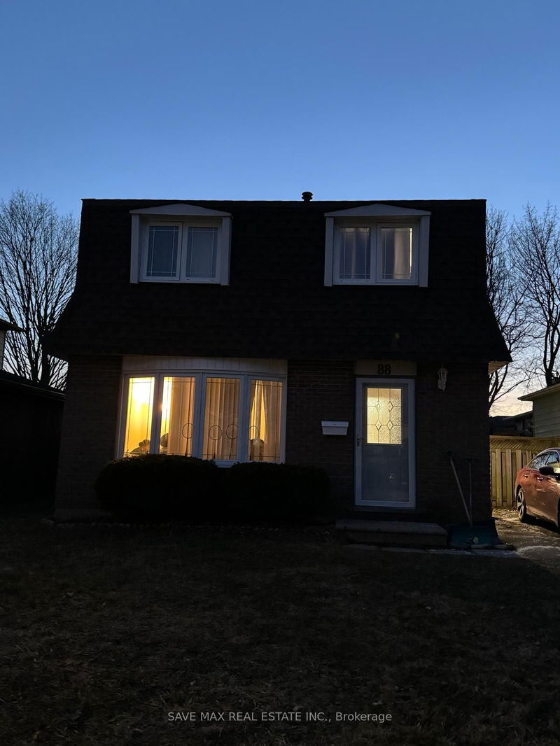 home for lease on 88 Harcourt Crescent