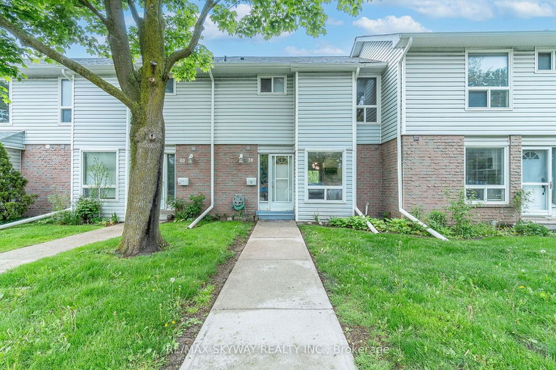 home for sale on 39-32 Mowat Boulevard
