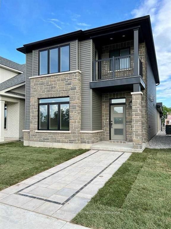home for lease on 86 Riverstone Way