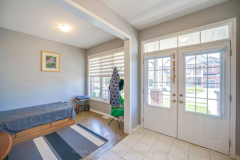 8294 Elderberry Dr, Niagara Falls, L2H 2Y6 | Image 3