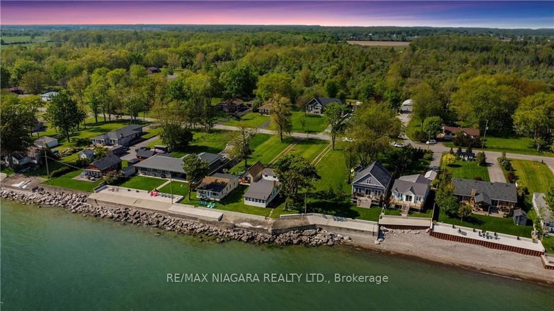 home for sale on 10953 Lakeshore Road