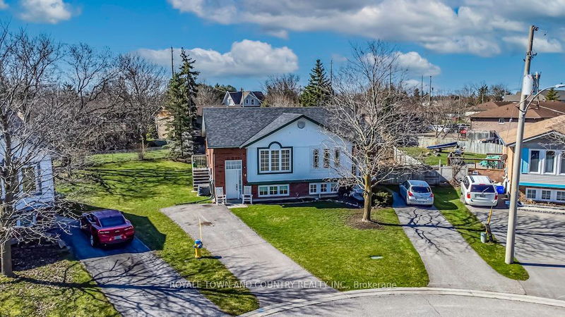 home for sale on 14 Hudspeth Court