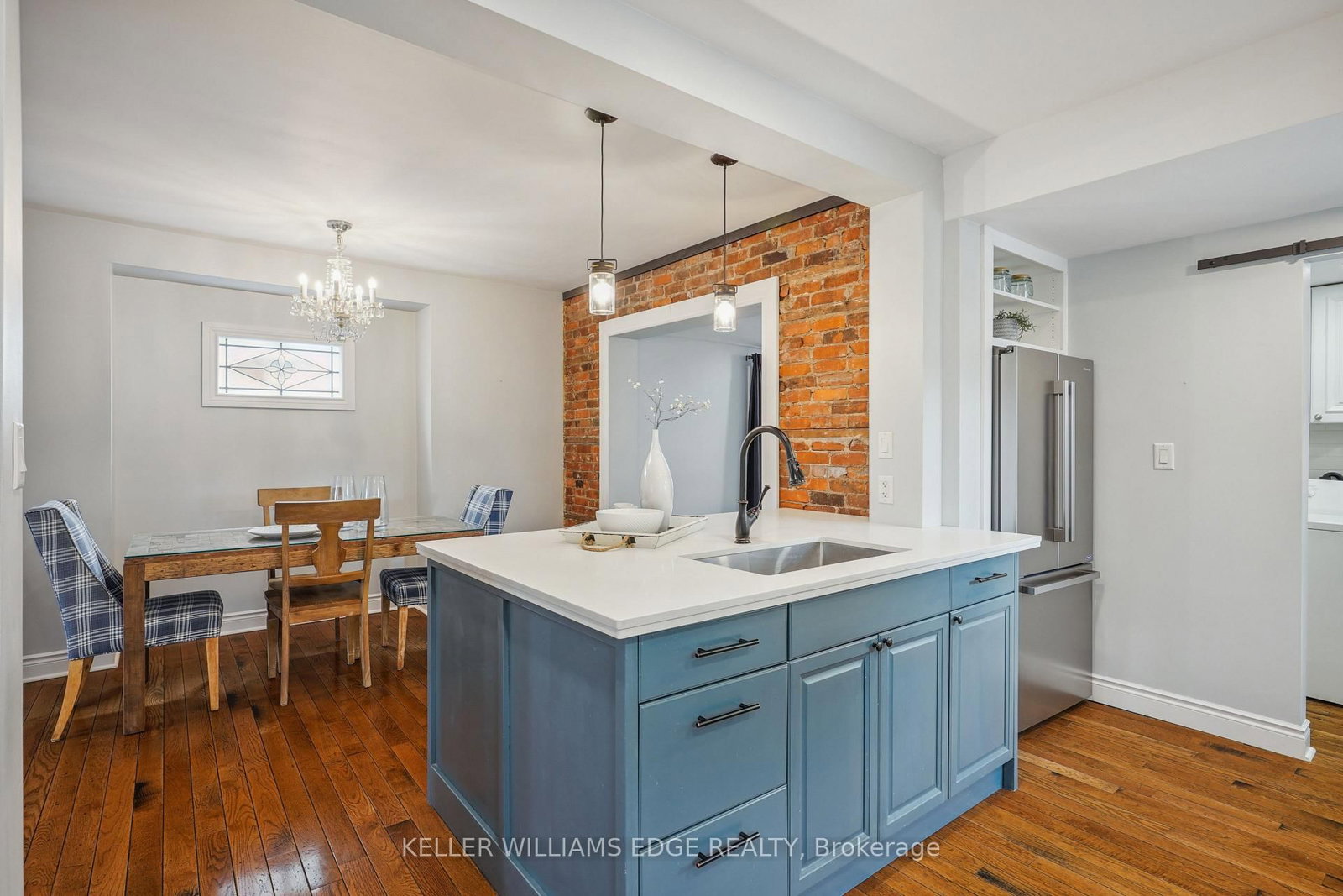 Listing Image 14