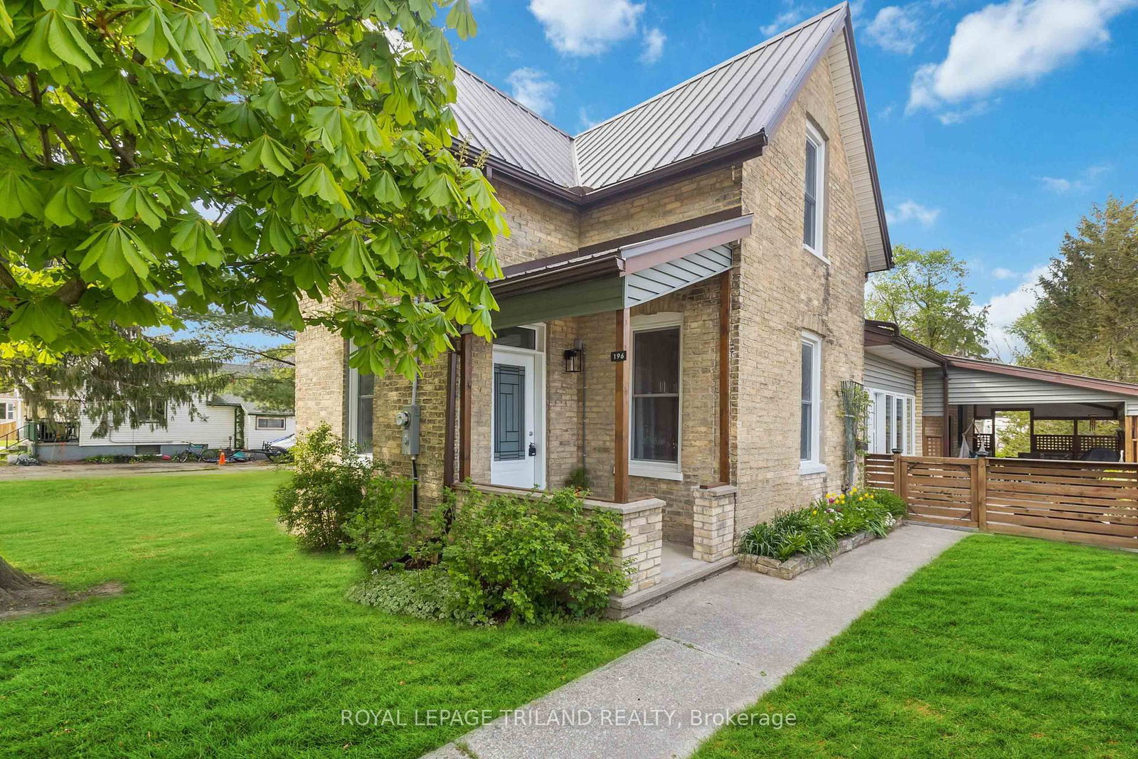 Listing Image 3
