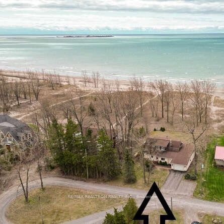 home for sale on 92 Lakehurst Street