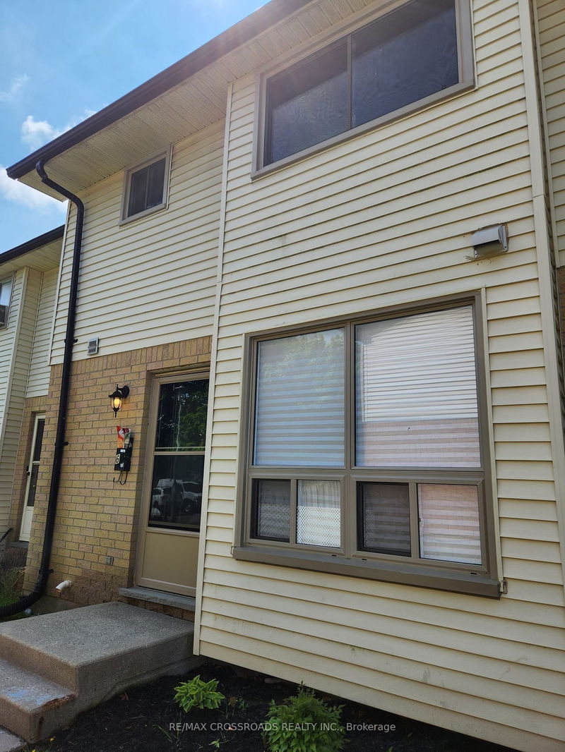 home for lease on 60-135 Belmont Drive