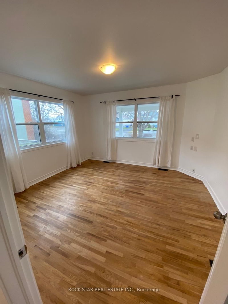 106 CHESTNUT St, Port Colborne, L3K 1R6 | Image 3