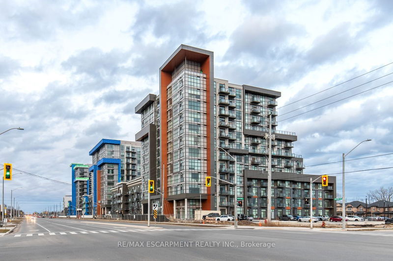 home for sale on 514-450 Dundas Street