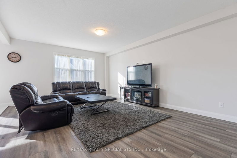 62 Cash Cres  Ingersoll, N5C 3R9 | Image 9