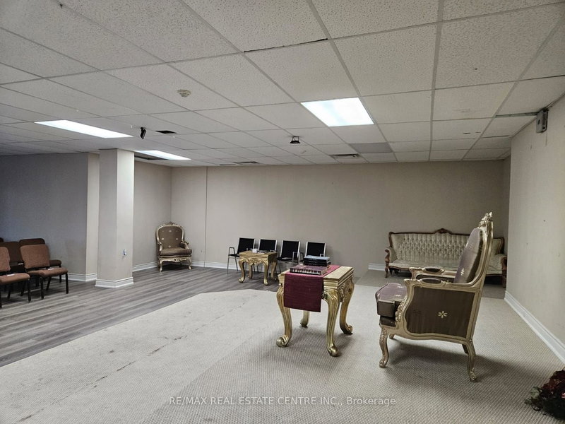 1051 Upper James St, Hamilton, L9C 3A6 | Image 3