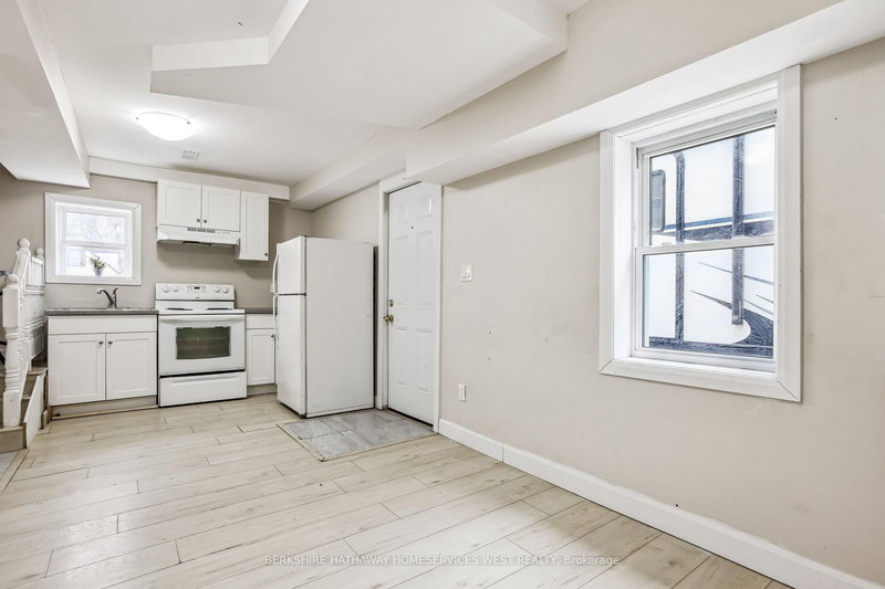 2 - 19 Bailey St, St. Catharines, L2S 1J3 | Image 3