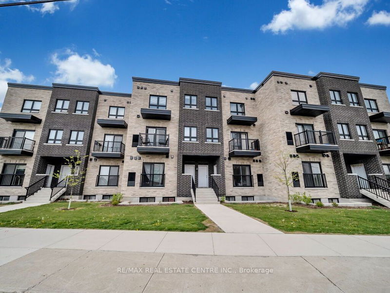 home for sale on 16-600 Victoria Street S