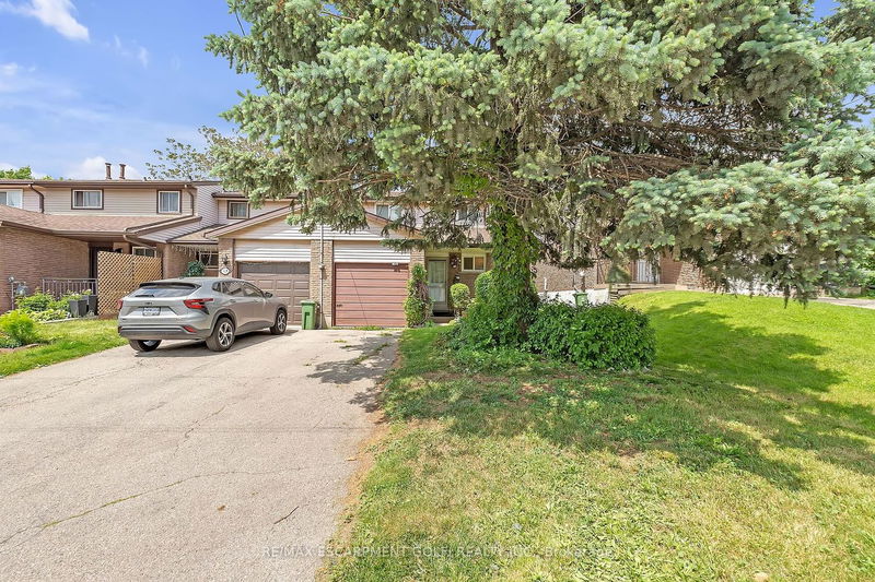 home for sale on 422 Jackson Street W