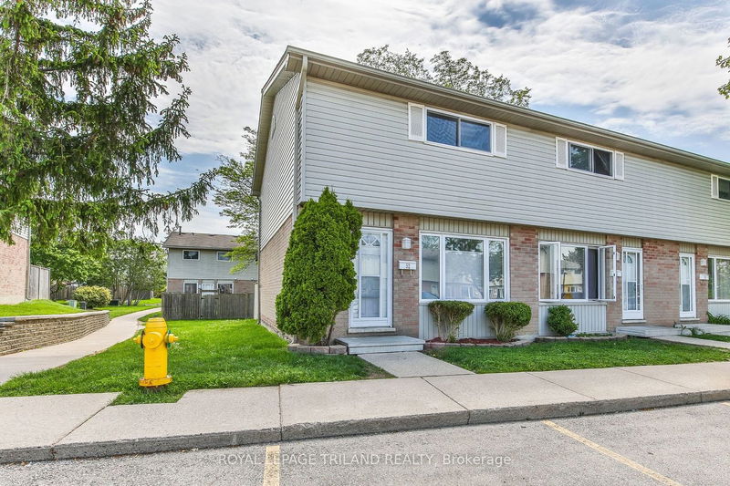 home for sale on 52-1095 JALNA Boulevard