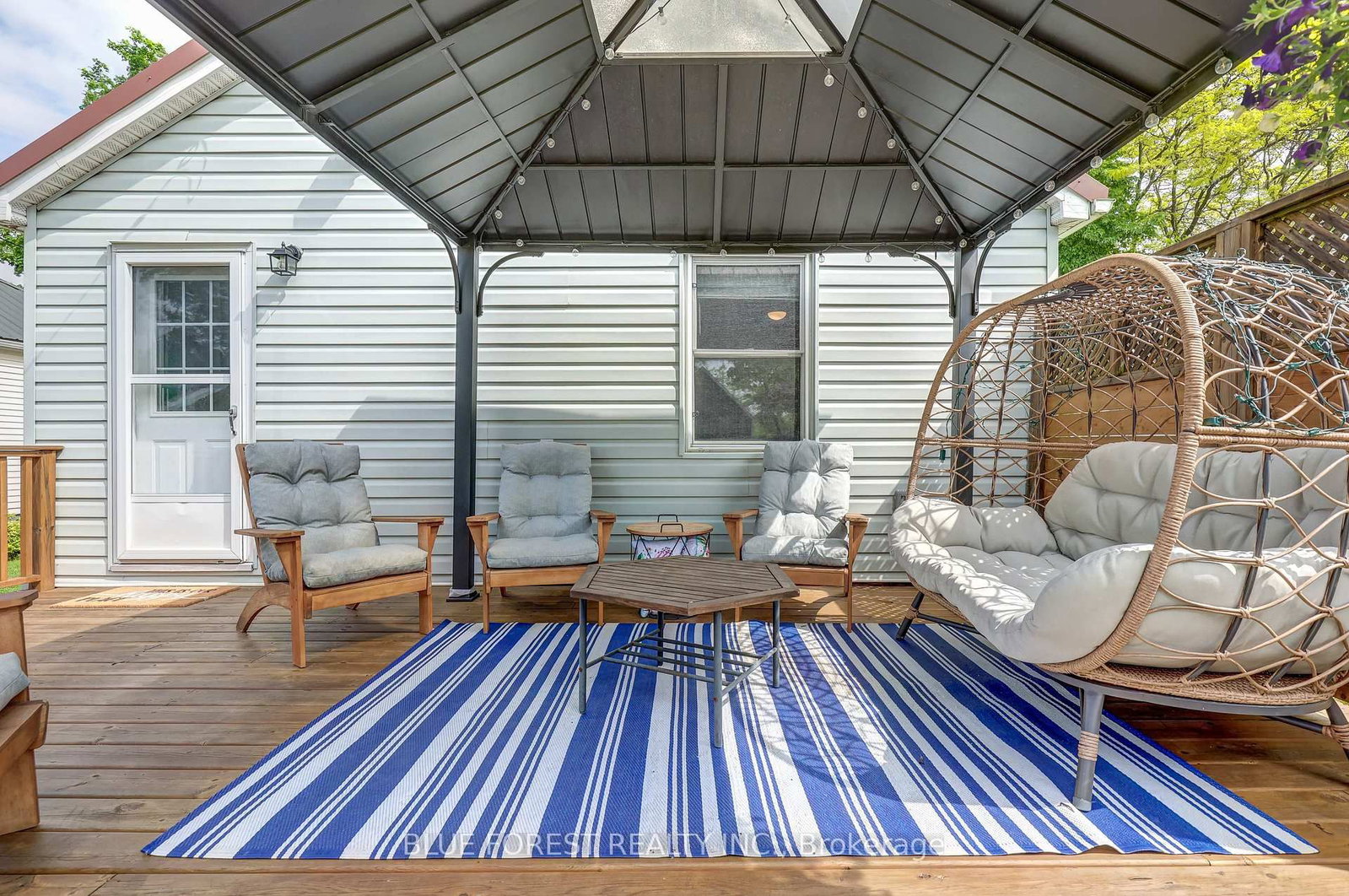 Listing Image 7