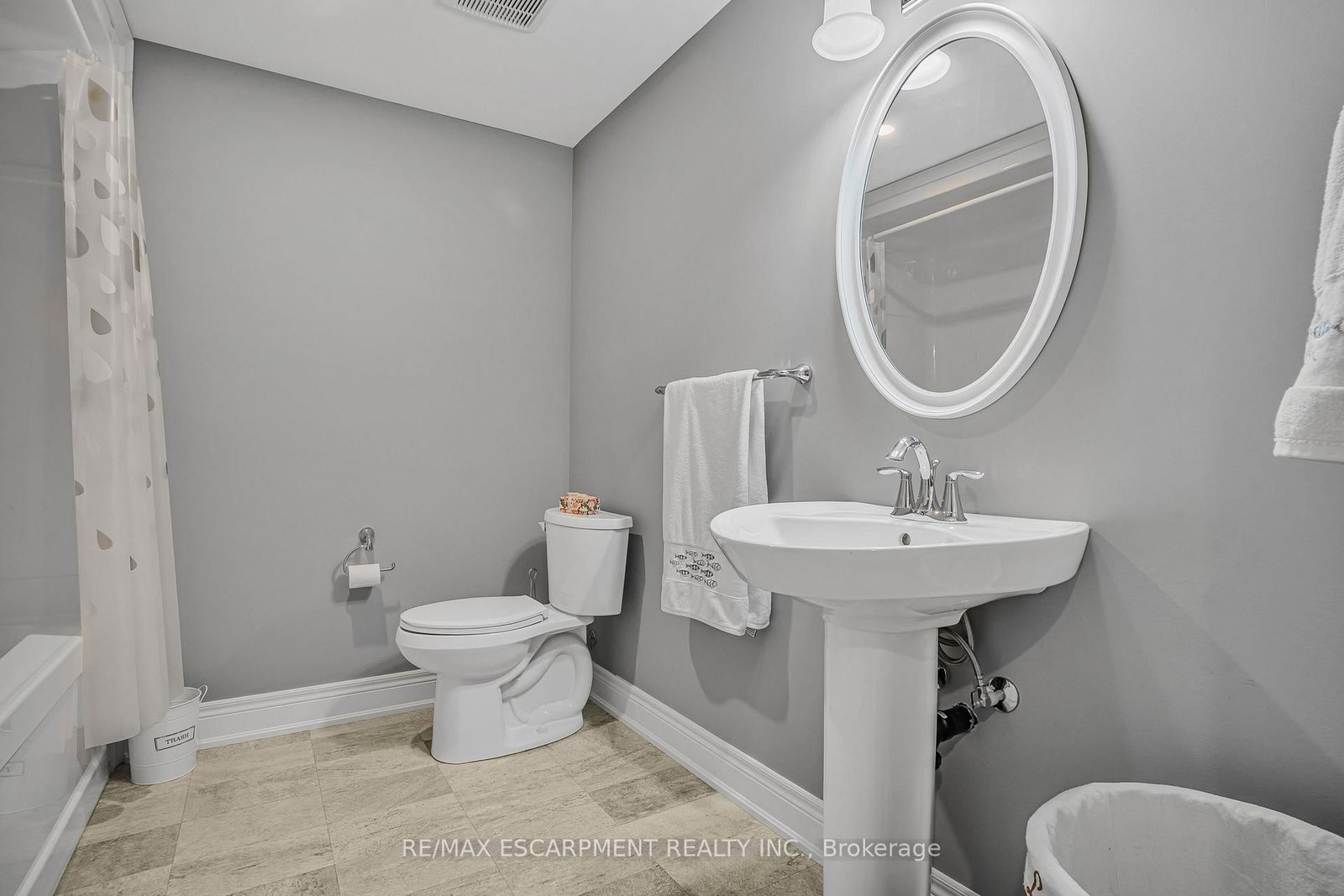 Listing Image 28